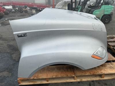 International LT625 Hood