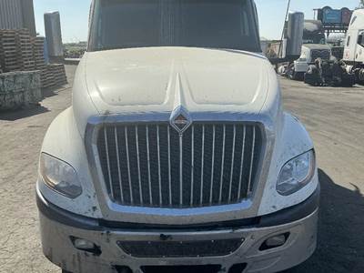 International LT625 Hood