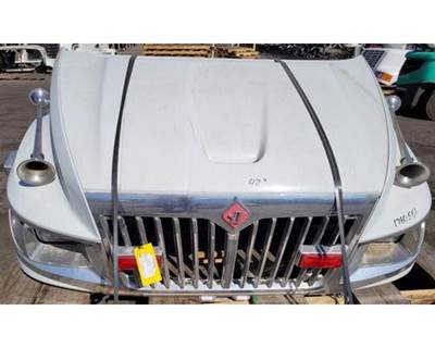 2013 International TerraStar Hood 42"L Fwd Axle Lights & Horns, Part # 3877134C91/3877134C93