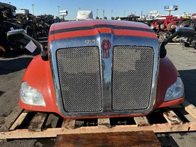 Kenworth T680 Hood