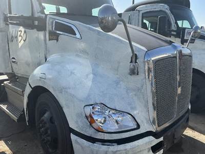Kenworth T680 Hood