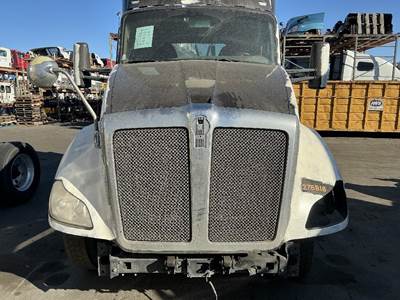 Kenworth T680 Hood