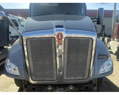 2017 Kenworth T680 Complete Hood 49.5"L