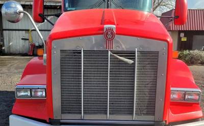 Kenworth T800 Hood