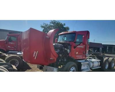 2015 Kenworth T800 Complete Hood 55"L Set Back