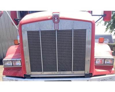 2016 Kenworth T800 Complete Set Back Hood 55"L