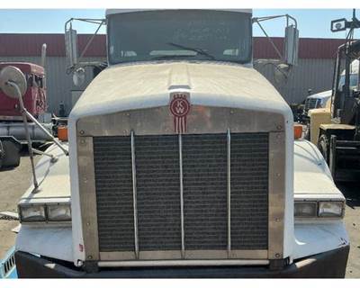 2011 Kenworth T800 Complete Hood 59.5"L
