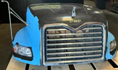 Mack Pinnacle CXU612 Hood for a Mack CXU612