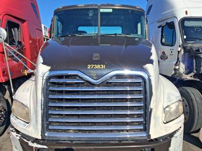 Mack Pinnacle CXU612 Hood for a Mack CXU612