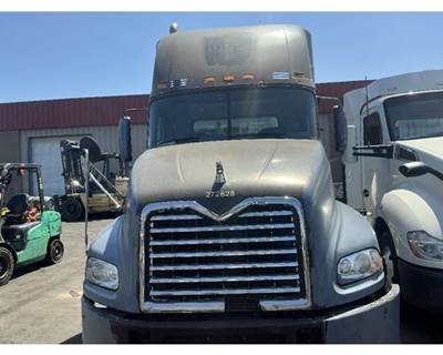 2012 Mack Pinnacle CXU612 49.5"L Hood for Mack CXU612 Day Cab