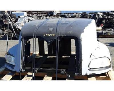 2013 Mack Pinnacle CXU613 Hood 52"L, Part # 82716357