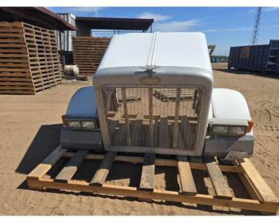Peterbilt 379 Hood