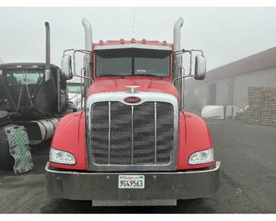 2012 Peterbilt 386 60"L Complete Hood