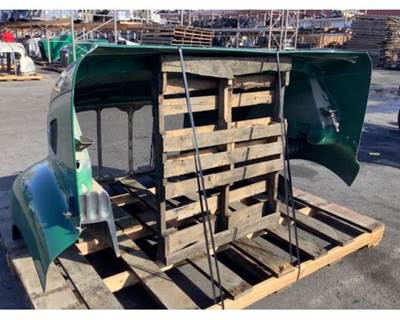 Used 2006 Peterbilt 387 Complete Hood 56" L