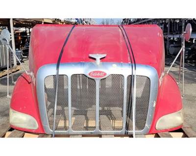 2003 Peterbilt 387 Hood 51"L, Part # 13-05169