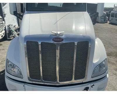 2014 Peterbilt 579 Complete Hood, 58"L Centerline to Logo