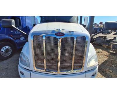 Used 2019 Peterbilt 579 Hood 48"L Complete White