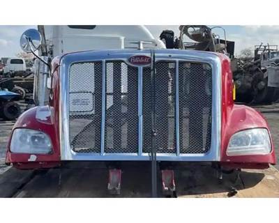 2012 Peterbilt 587 Hood 55"L to Grille
