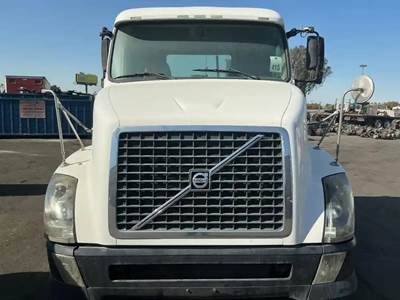 Volvo VNL Hood