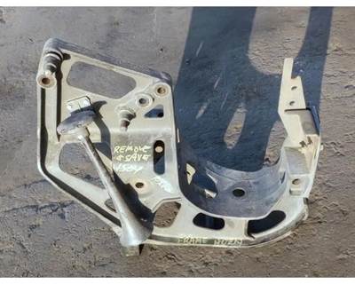 International 8600 Right Horn