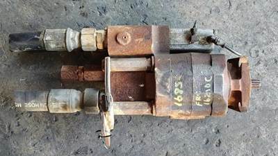 PERMCO Hydraulic Pump for a Peterbilt 384