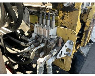 Peterbilt 320 Hydraulic Pump