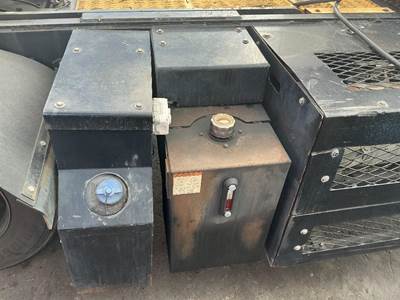 Capacity TJ5000 Right Hydraulic Tank / Reservoir for a Capacity Of Texas TJ5000
