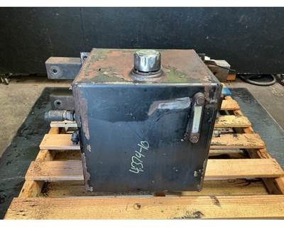 Freightliner FLD120 Hydraulic Tank / Reservoir