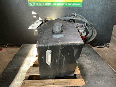 Kalmar Ottawa Right Hydraulic Tank / Reservoir for a Kalmar Ottawa 4x2
