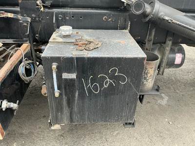 Peterbilt 320 Hydraulic Tank / Reservoir