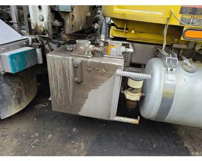 Peterbilt 320 Hydraulic Tank / Reservoir