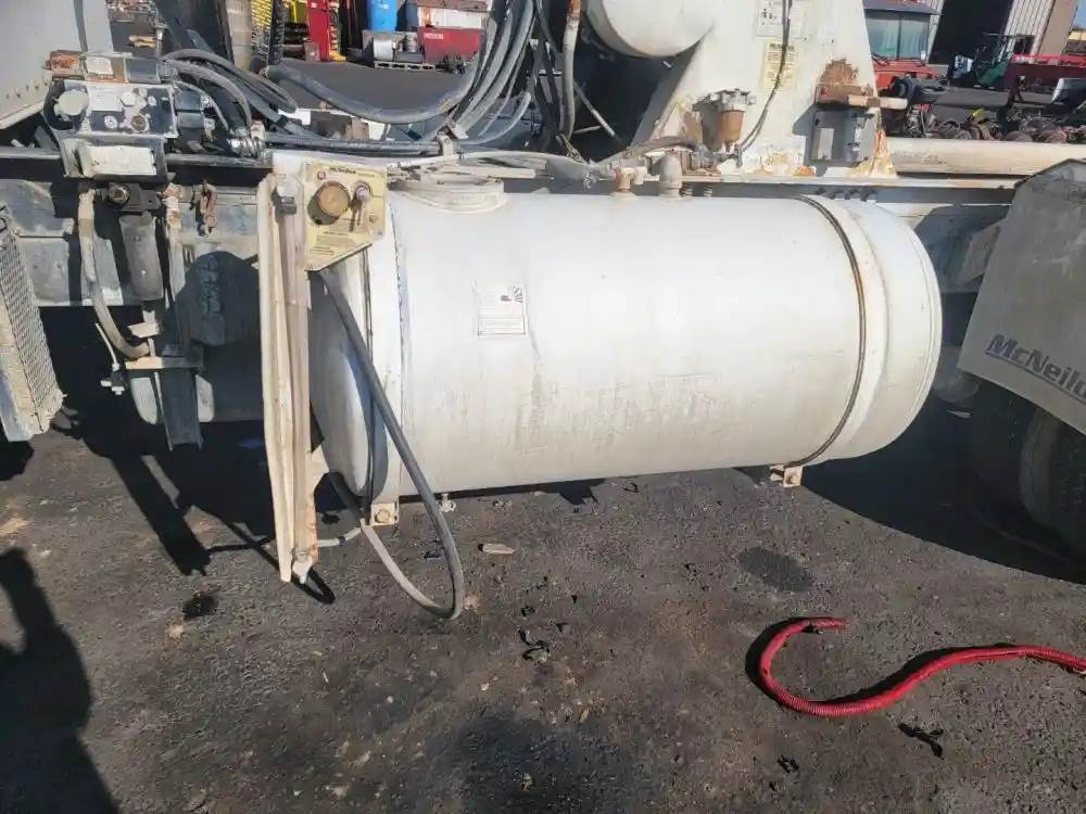 2004 Kenworth W900 Hydraulic Tank For Sale Fresno, CA 112114