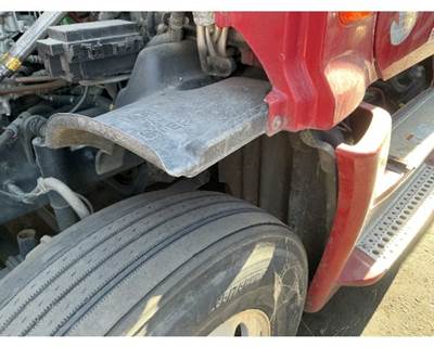 Freightliner Cascadia 125 Inner Fender