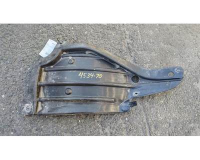 Freightliner Cascadia 126 Inner Fender