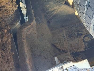 International 4400 LP Right Inner Fender