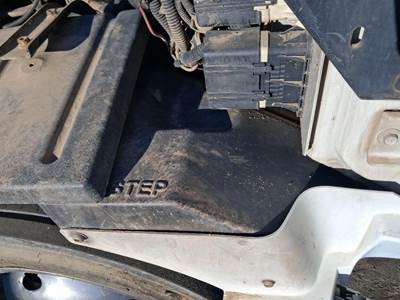 International 4400 LP Left Inner Fender