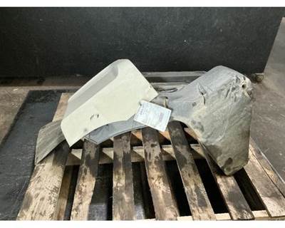 International LT625 Inner Fender