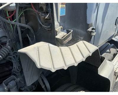 Mack Pinnacle CXU612 Inner Fender for a Mack CXU612