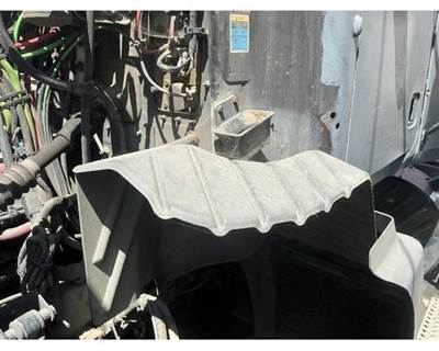 Mack Pinnacle CXU613 Inner Fender for a Mack CXU613