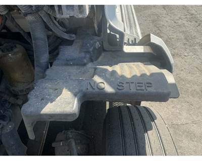 Peterbilt 579 Left Inner Fender