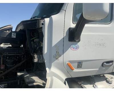 Peterbilt 579 Left Inner Fender