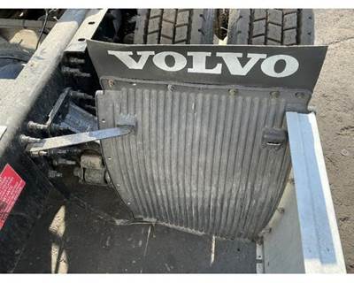 Volvo VNL Inner Fender