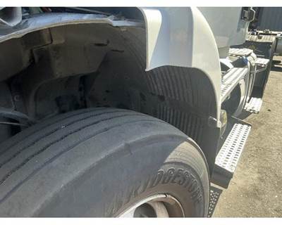 Volvo VNM Inner Fender