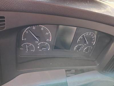 Freightliner Cascadia Instrument Panel Cluster