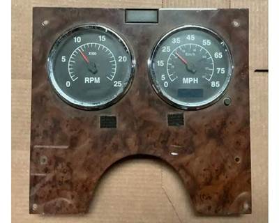 International 9200i Left Instrument Panel Cluster