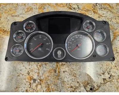 Kenworth T680 Left Instrument Panel Cluster