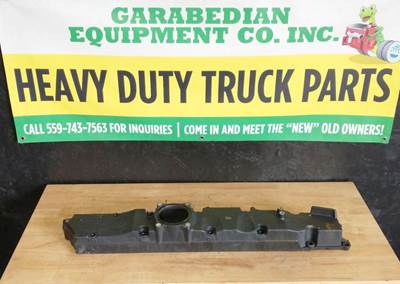 Detroit DD15 Intake Manifold