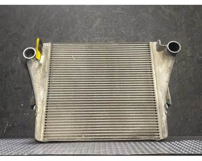 Volvo VNL670 Charge Air Cooler (ATAAC)