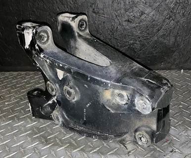 Paccar FlexAIr / AG380 RH Passenger Side Aluminum C Spring Hanger, P/N C11-6001R