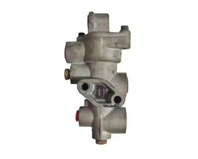 2022 Peterbilt 579 Bendix TP-3DC Tractor Protection Valve, Part # K055796